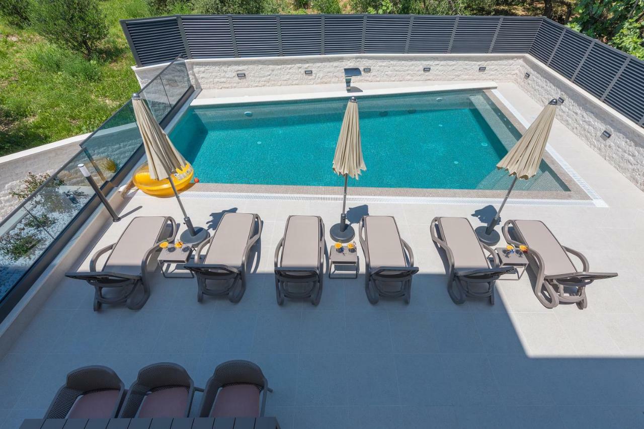 Villa VID Makarska Exteriör bild