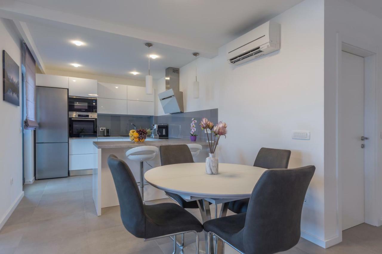 Villa VID Makarska Exteriör bild