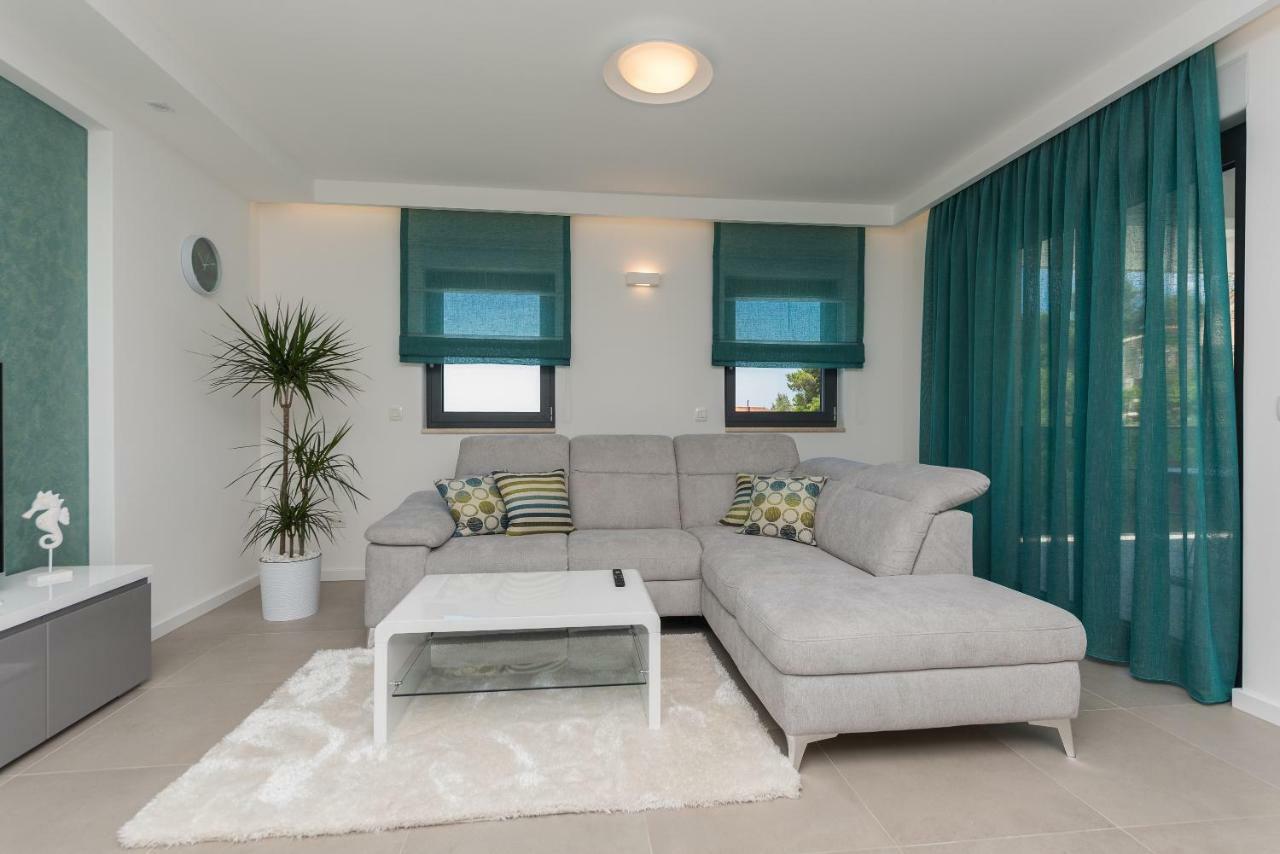 Villa VID Makarska Exteriör bild